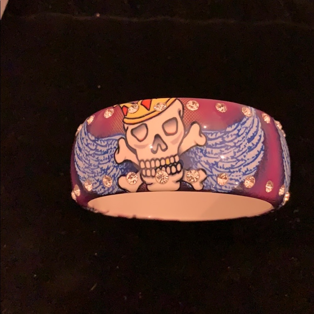 Fun skull bracelet